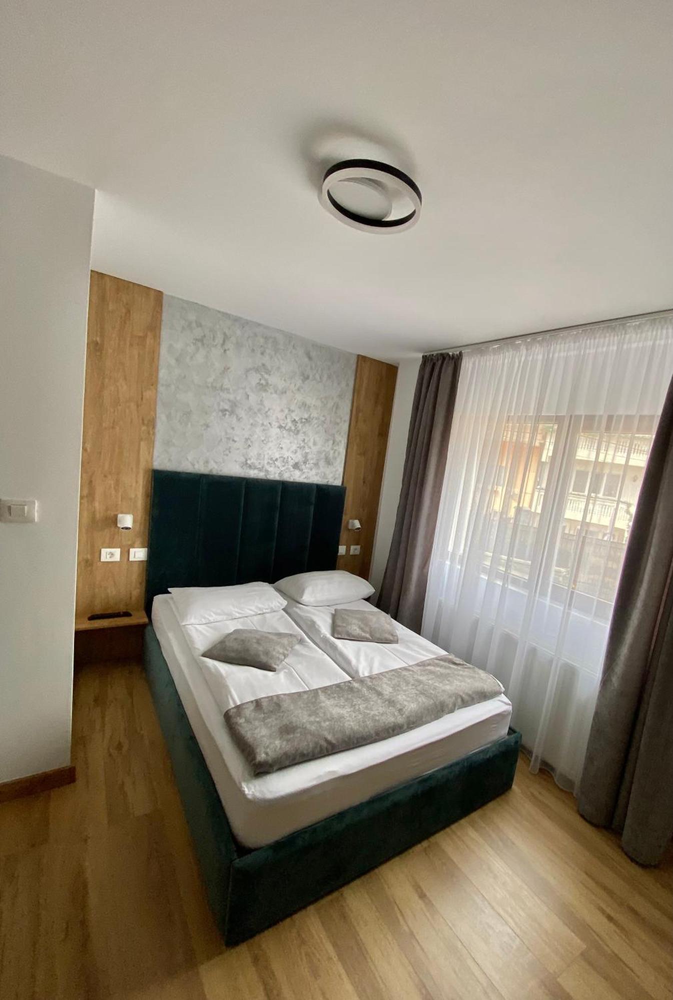 Apartament Pensiunea Liziera Busteni Luaran gambar